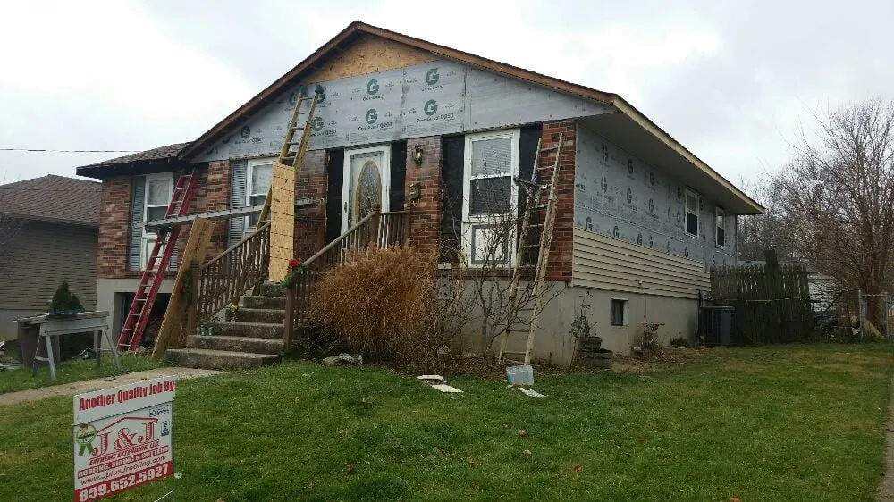 Slide of J & J Extreme Exteriors