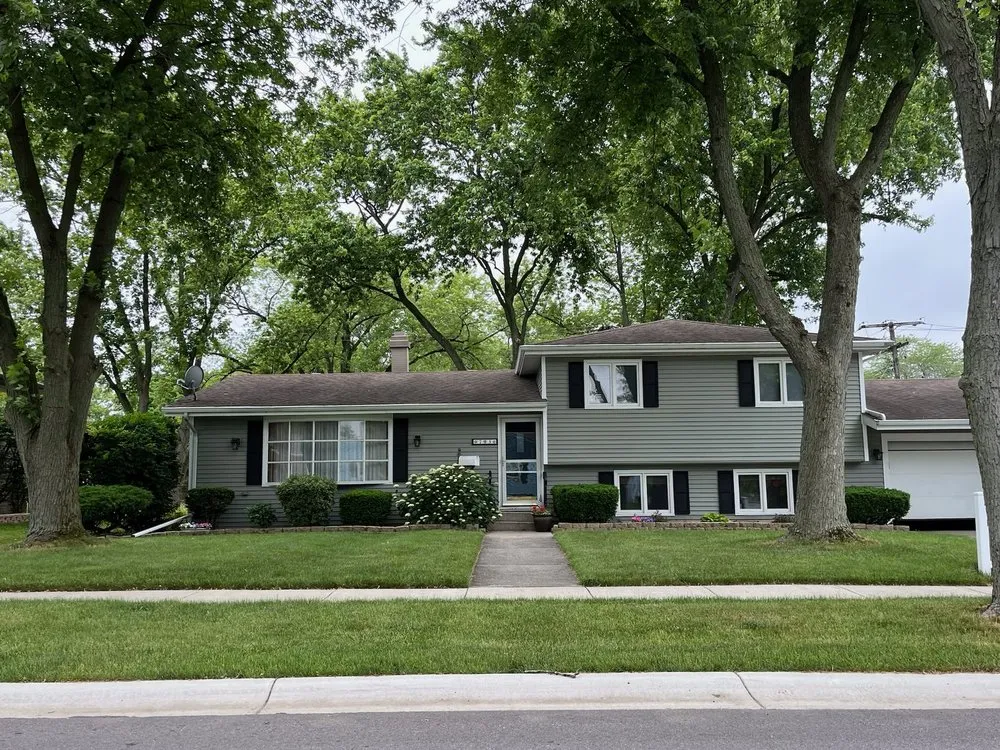 Slide of J & J Remodeling