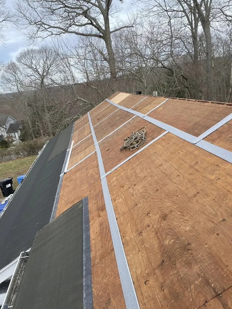 Slide of J & J Rivera Roofing & Supply