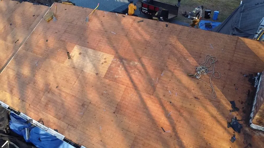 Slide of J & J Rivera Roofing & Supply