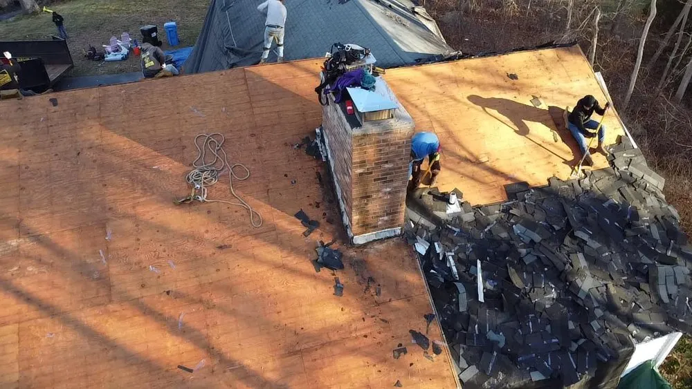 Slide of J & J Rivera Roofing & Supply