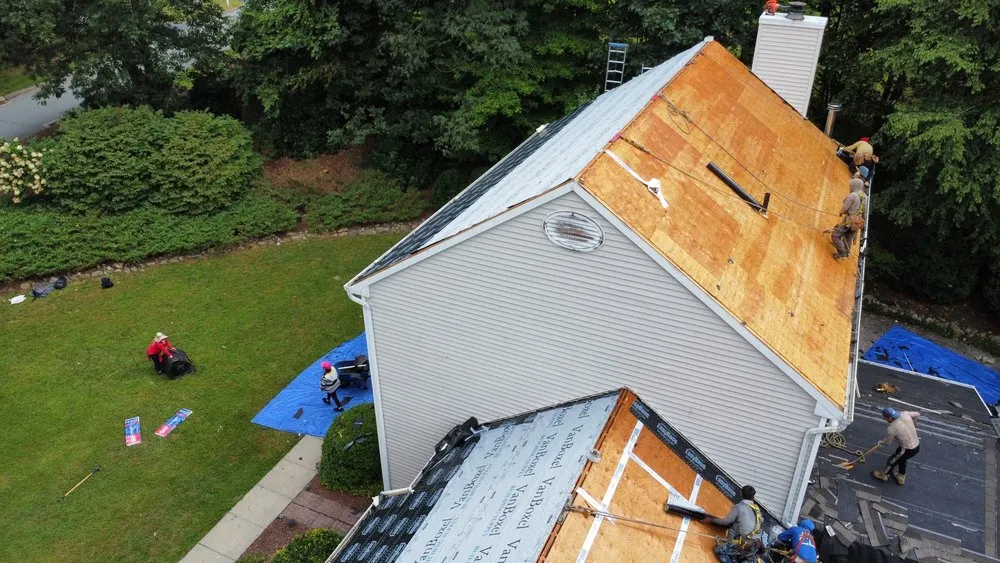 Slide of J & J Rivera Roofing & Supply