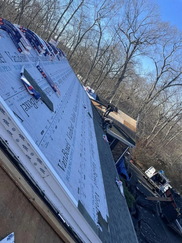 Slide of J & J Rivera Roofing & Supply