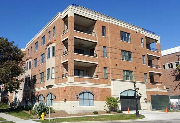 J & J Roofing and Construction