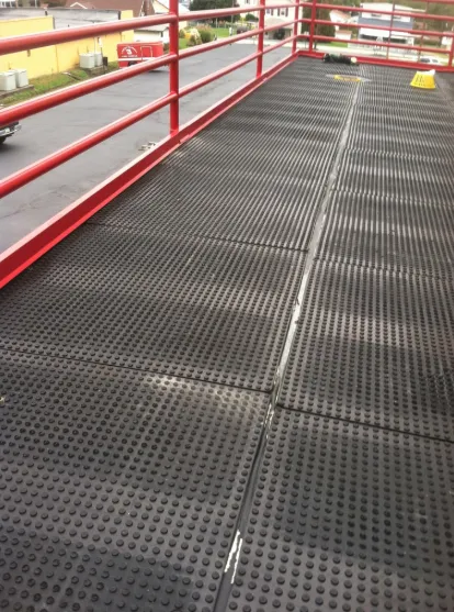 Expert roof repair experts serving North Vandergrift, PA - J & J Roofing