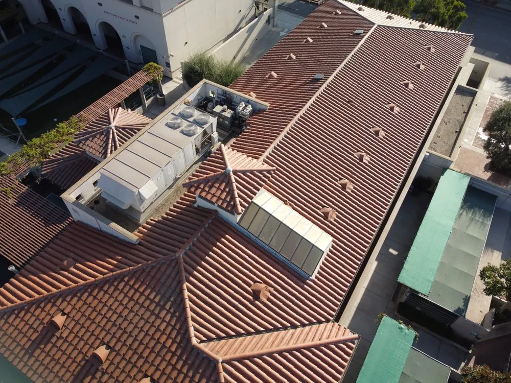 Slide of J & J Roofing