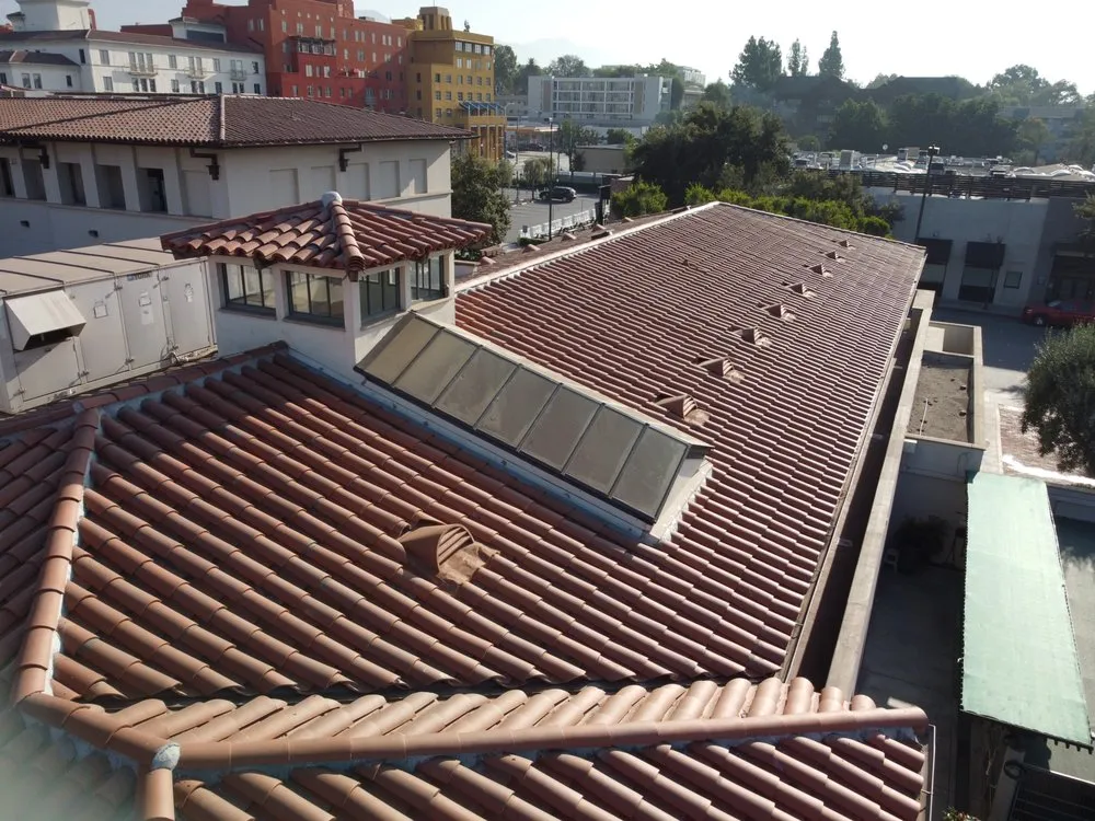 Slide of J & J Roofing