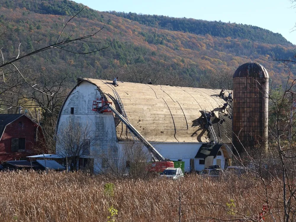 Slide of J & L Japon