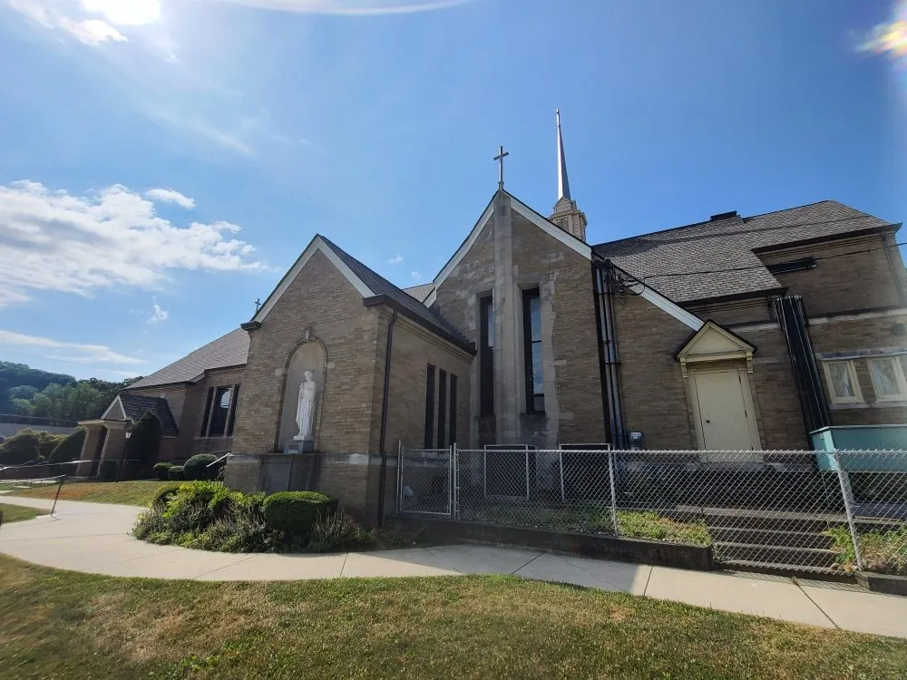 Slide of J & M Roofing