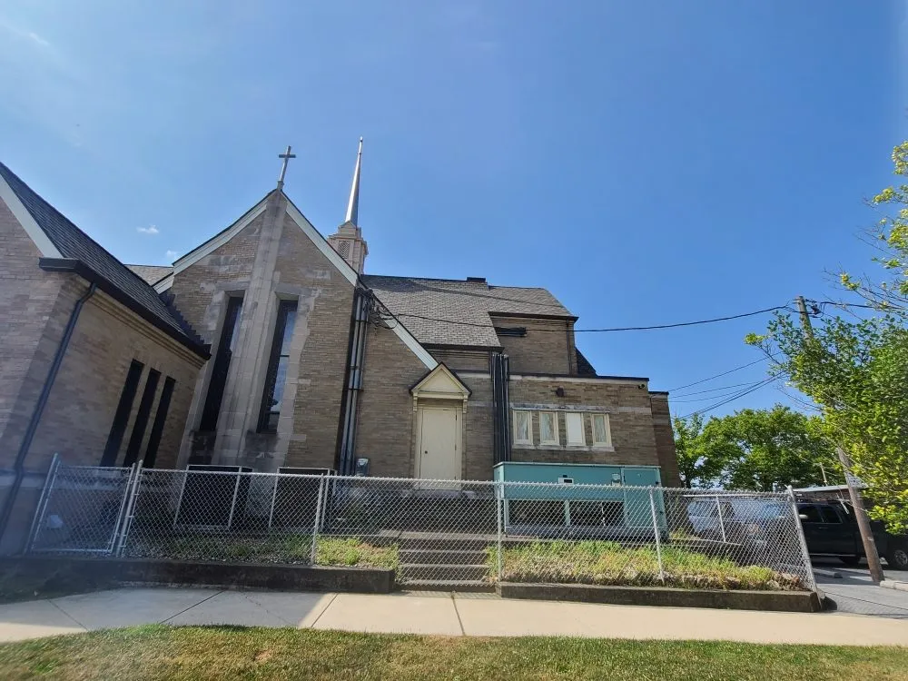 Slide of J & M Roofing