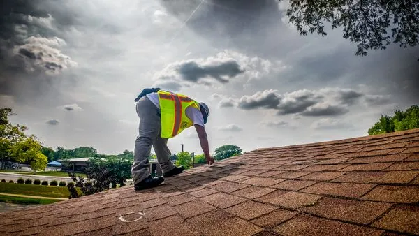 J & P Exteriors 1 Logo