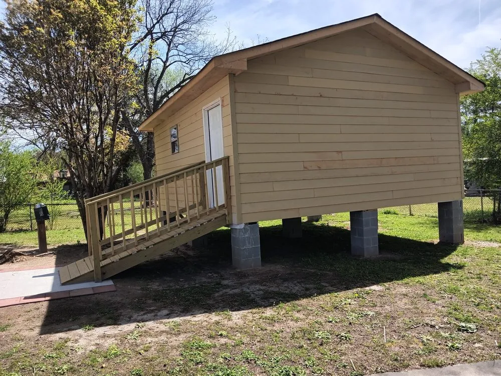 Slide of J AND G ROOFING