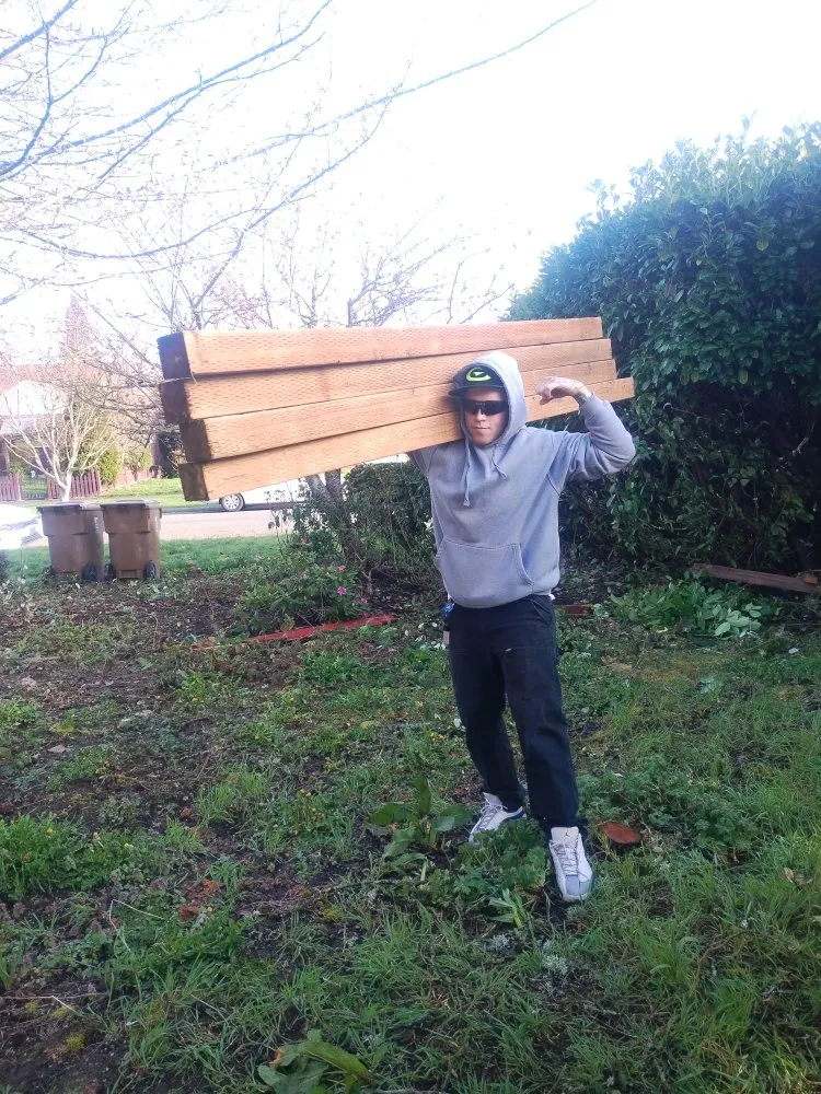 Slide of J and M Handyman