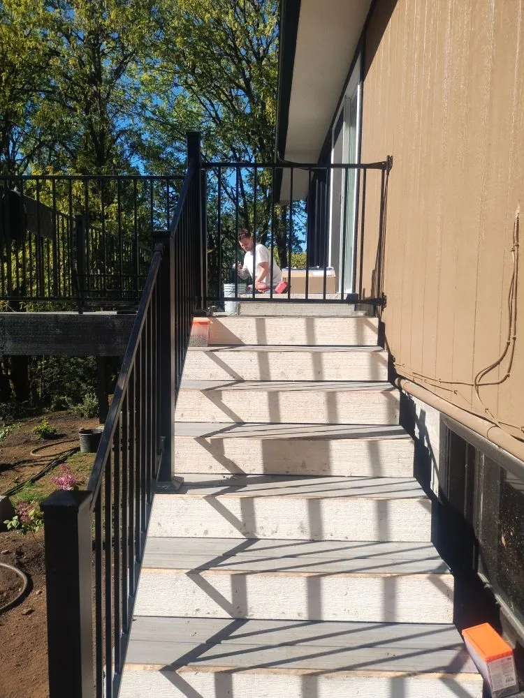 Slide of J and M Handyman