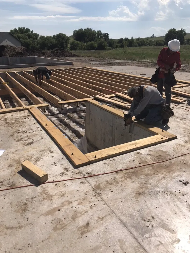 Slide of J-Boyz Services