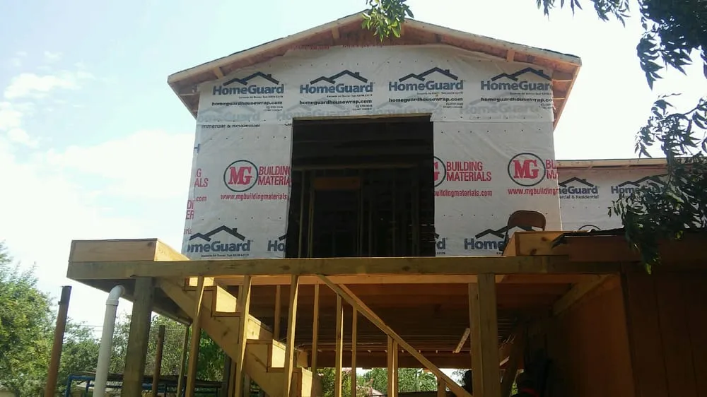 Slide of J Guerra Contracting