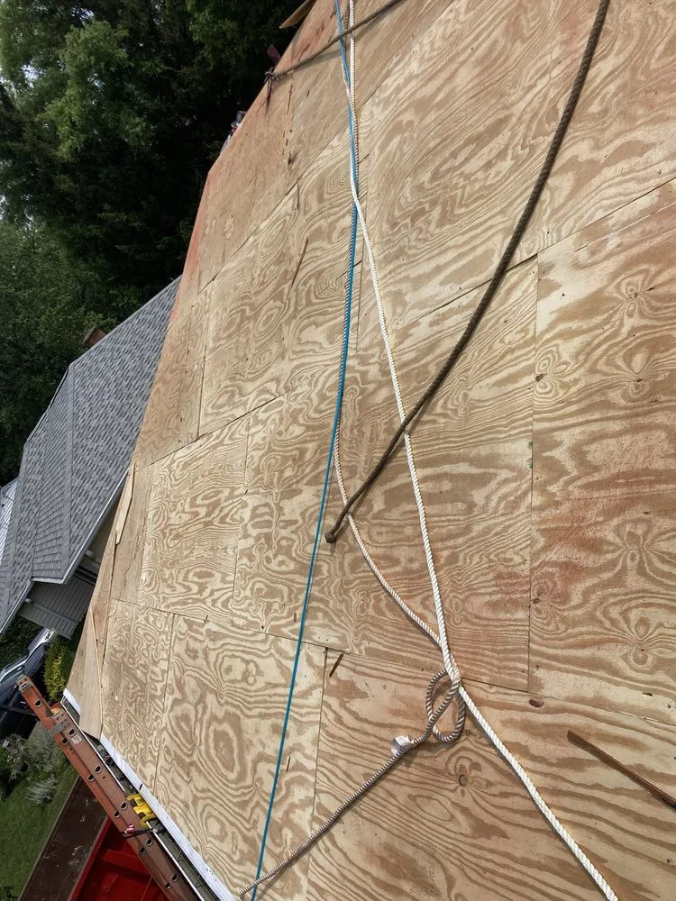 Slide of J J Roofing & Siding