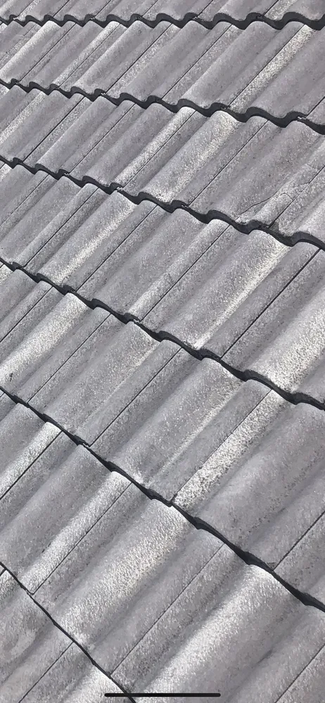 Slide of J. Mendez Roofing