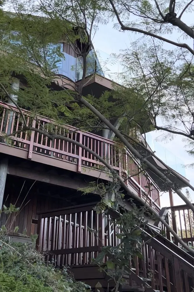 Slide of J Segle Construction