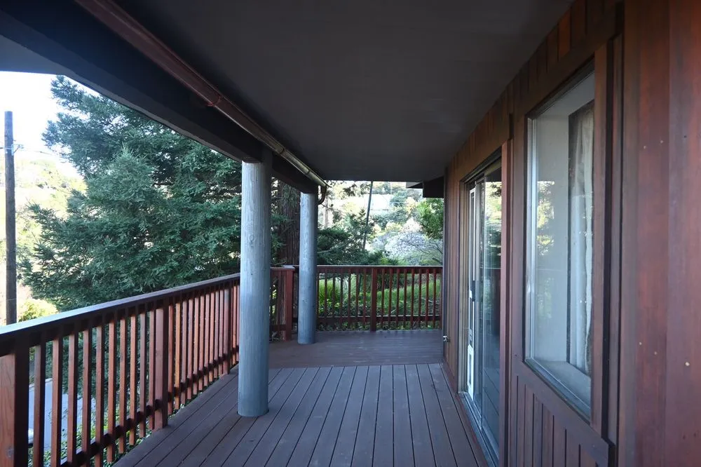 Slide of J Segle Construction