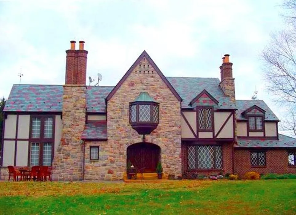 Reliable shingle roofing service experts serving Saylorsburg, PA - J Wilson Enterprises Slate Roofing