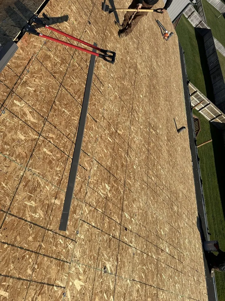 Slide of J2R Rodriguez Construction