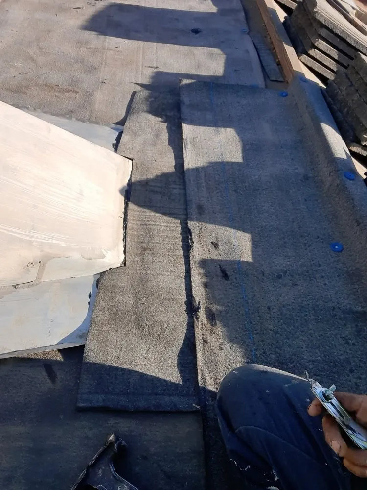 Slide of Jacinto’s Roofing