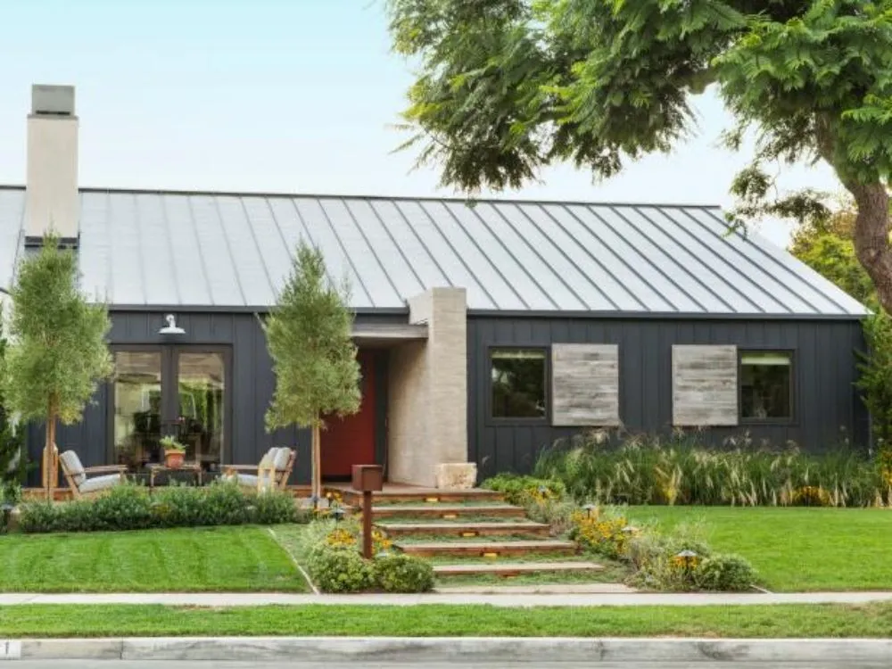 Slide of Jackson Metalworks