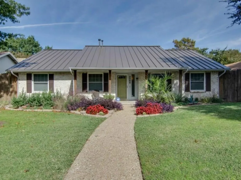 Slide of Jackson Metalworks