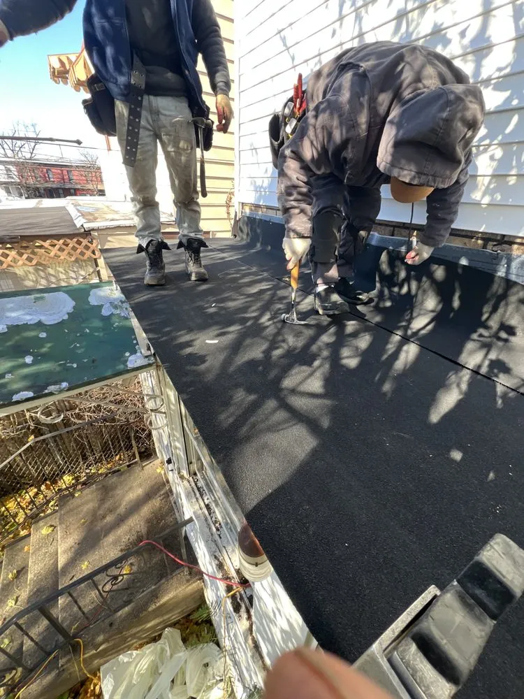 Professional flat roof repair experts serving Ewing Township, NJ - JAD construction