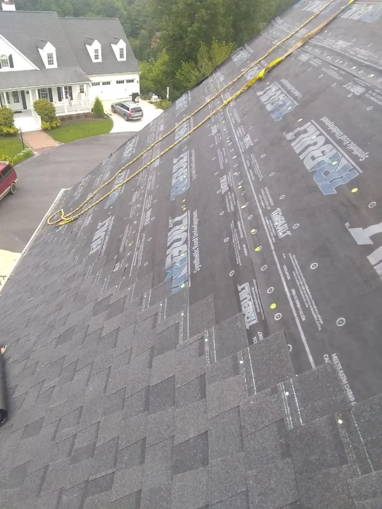 Slide of Jaimez Roofing