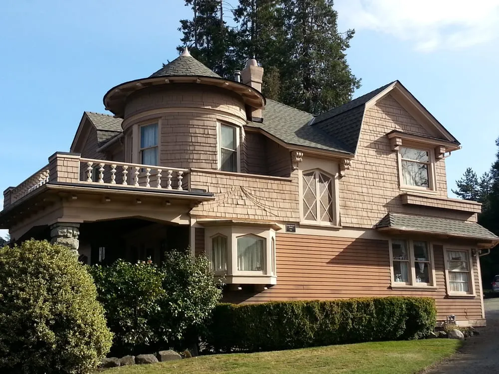 Slide of JAM Roofing