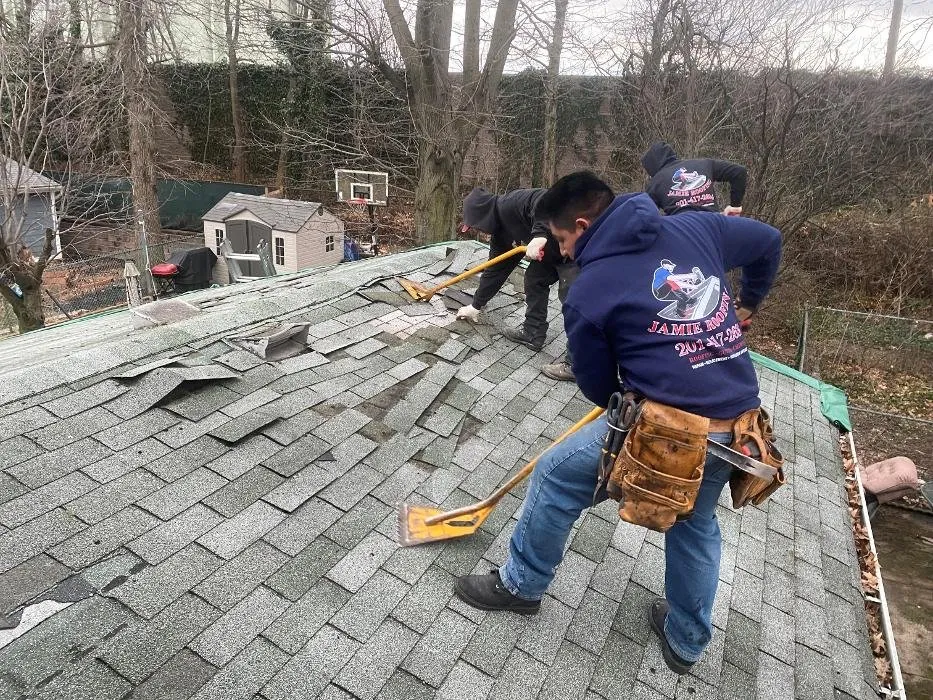 Slide of Jamie Roofing Contractor LLC