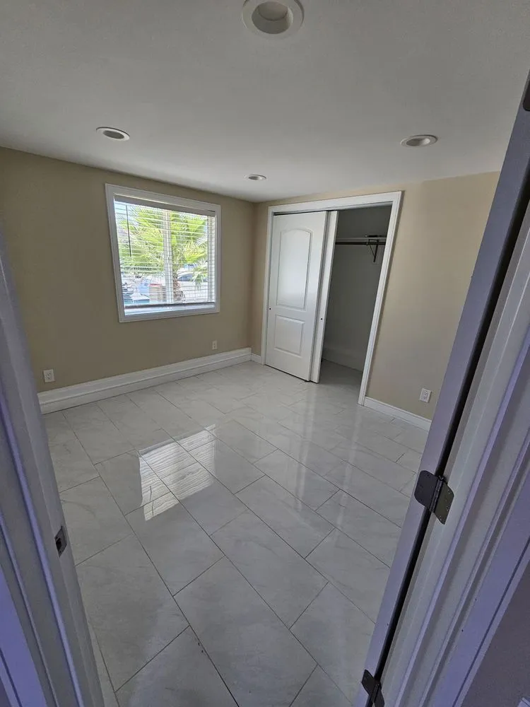 Slide of Jared Handyman