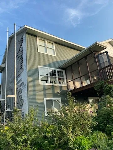 Slide of Javy Construction