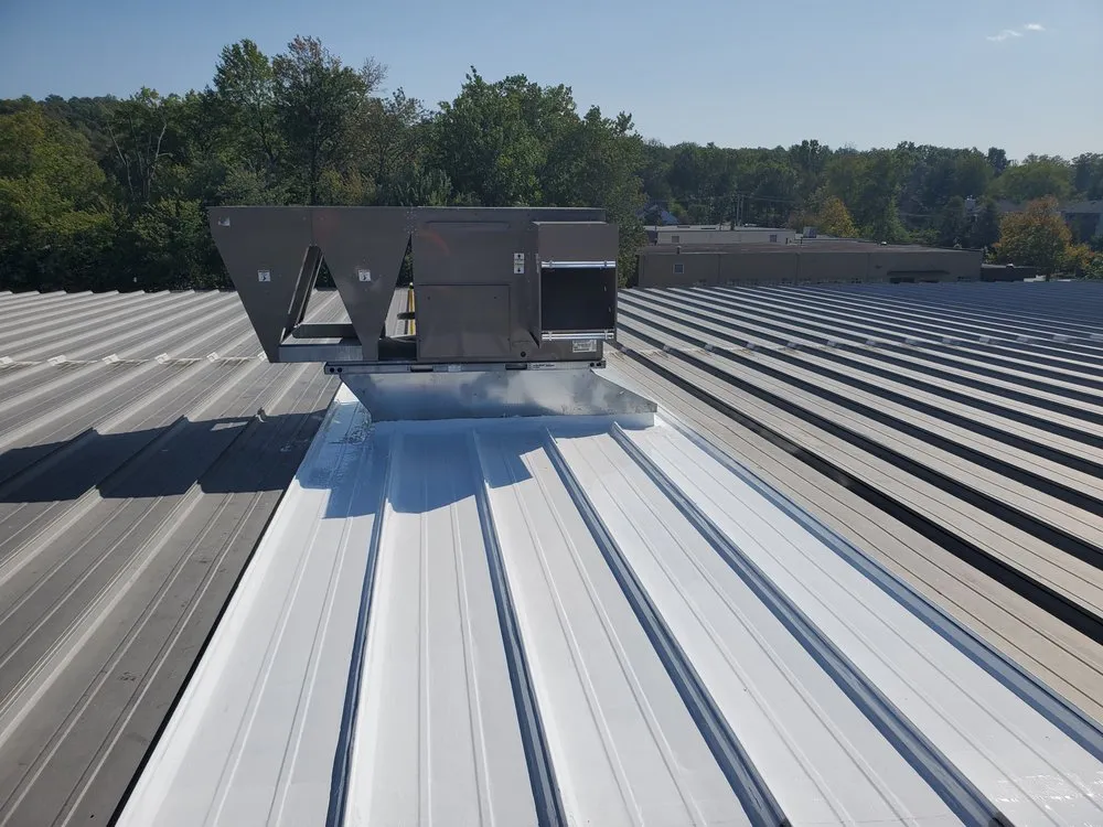 Slide of Jay's Roofing and Siding