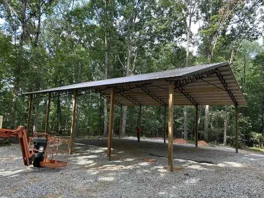 JB Metals & Construction Logo