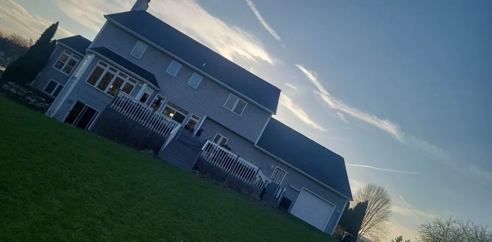 Slide of J&B Quality Roofing