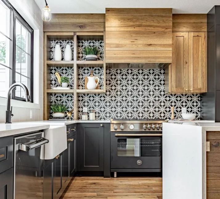 Slide of J&B's Building & Home Improvements