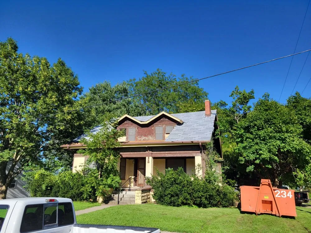 Trusted flat roof repair in Bolckow, MO - J&C Construction and Roofing