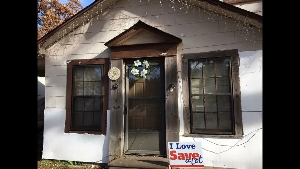 Slide of JD Custom Vinyl Siding & Seamless Gutter