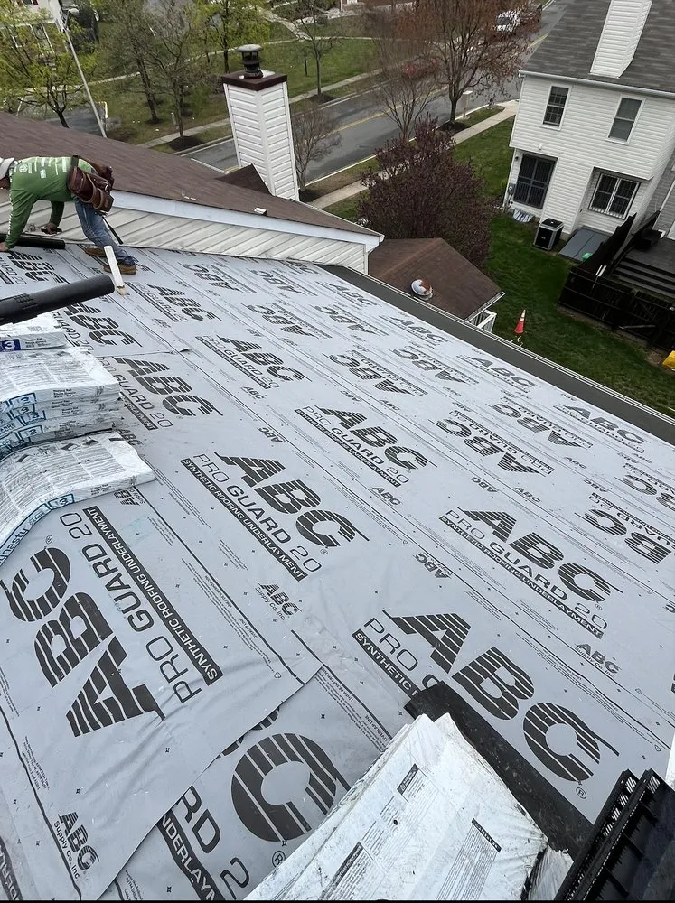 Slide of J&D Roofing