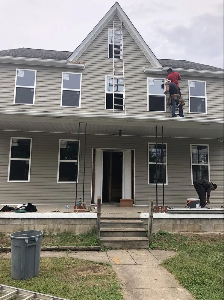 Slide of J&D Roofing