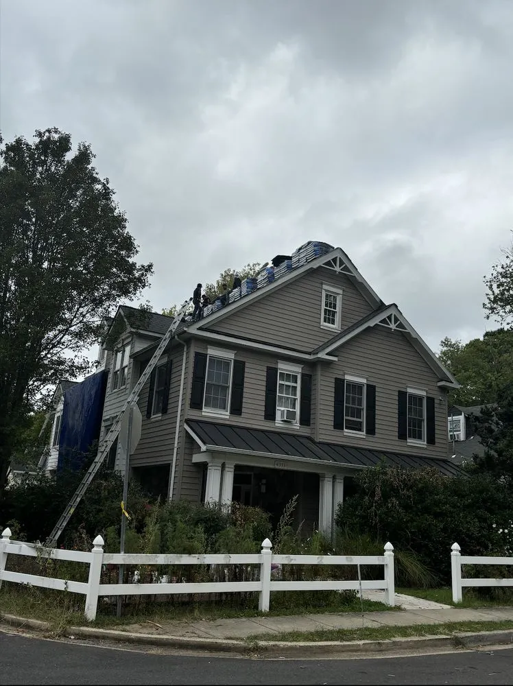 Slide of J&D Roofing