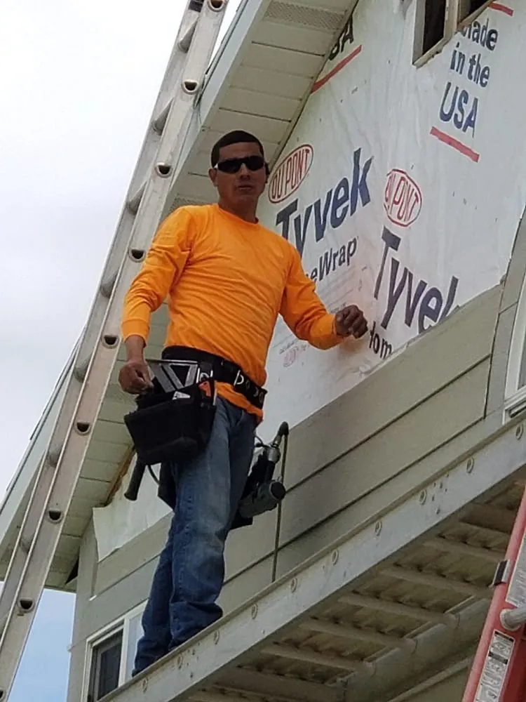 Slide of J&D Siding & Repairs & General Services