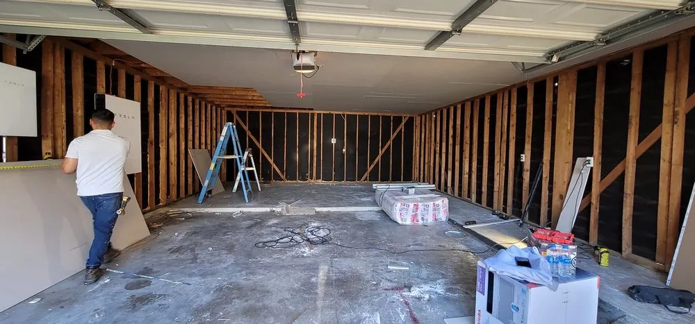 Slide of JD Supreme Construction