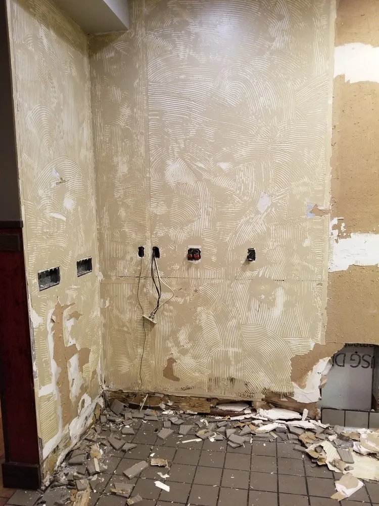 Slide of JDE Construction