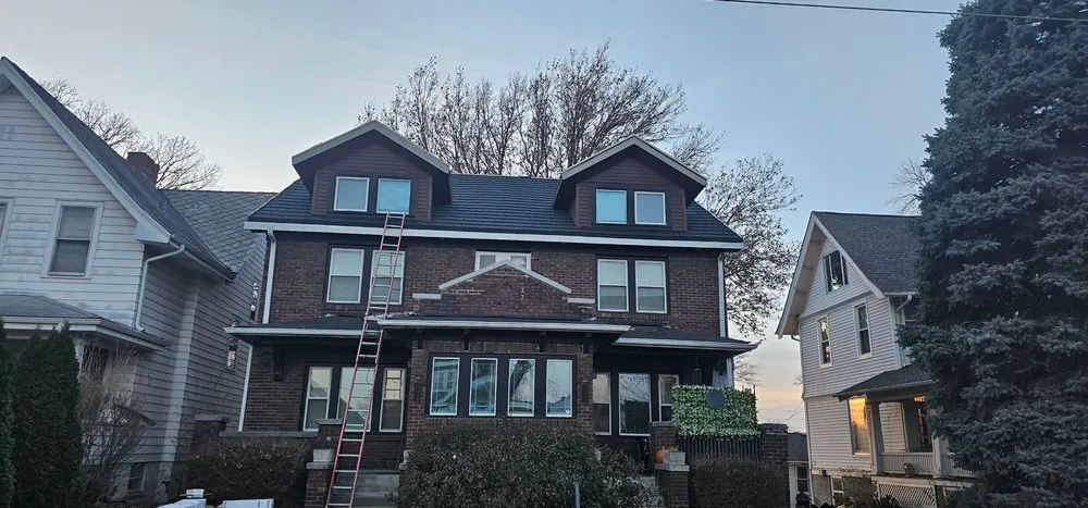 Slide of JDM Roofing