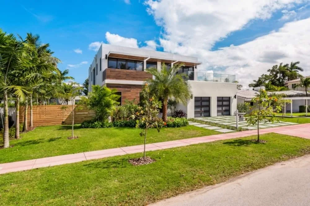 Slide of J&E construction