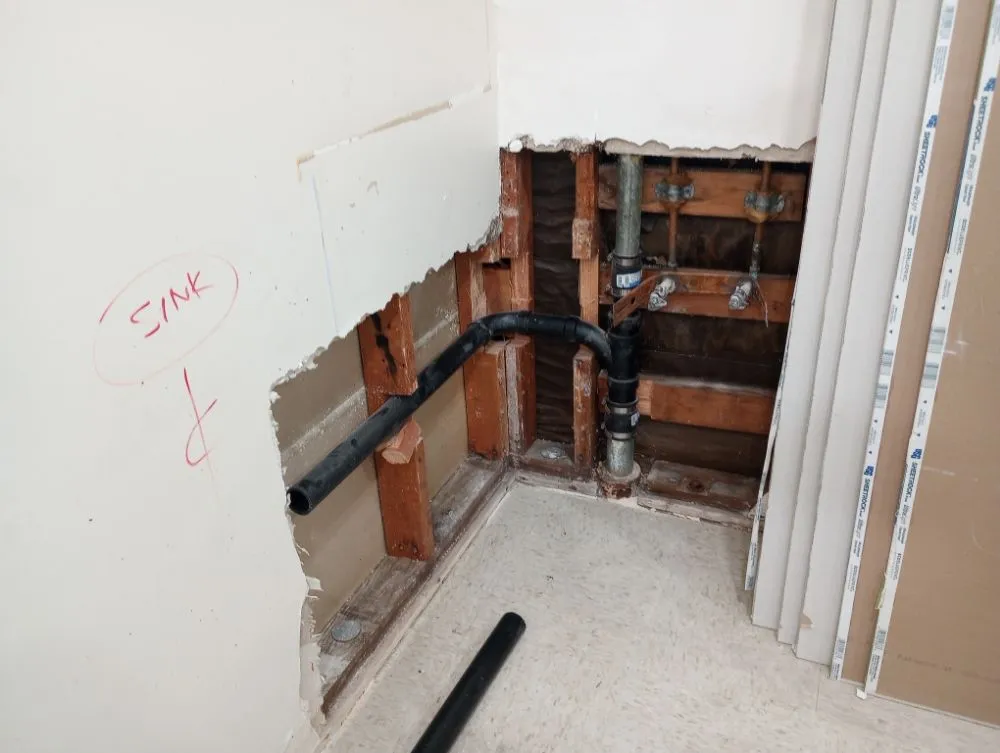 Slide of JE Home Construction